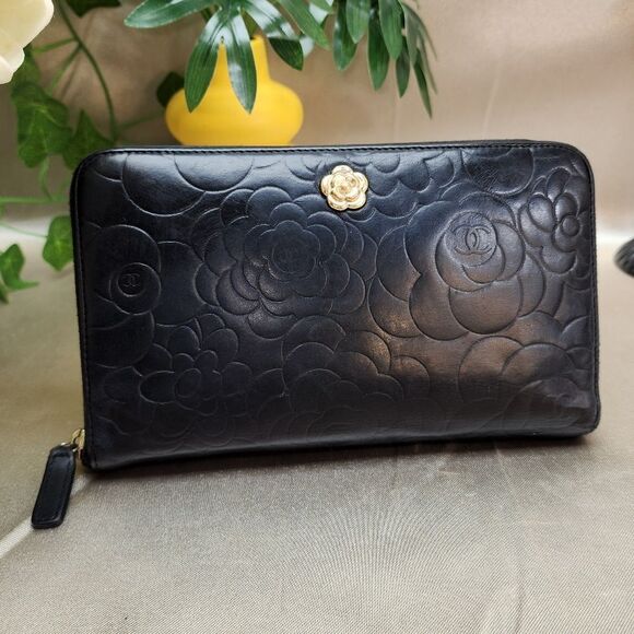Authentic Chanel Lambskin Camellia Embossed Zip Around Organizer Wallet Black - Picture 3 of 17